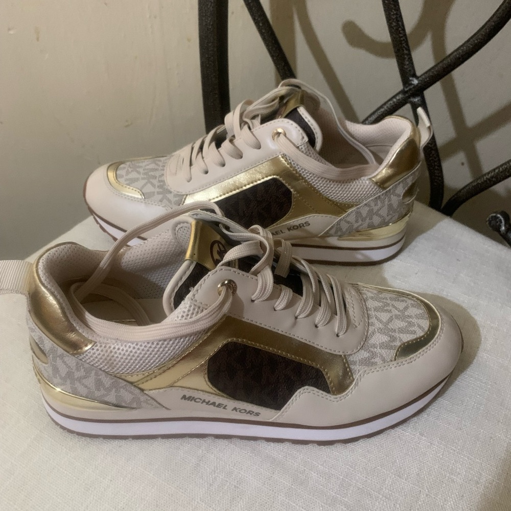 Michael Kors Women's Cream and Gold Sneakers
